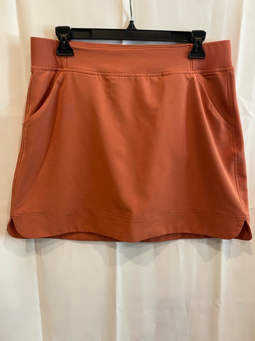 Women's 32 Cool (M) Rust Active Skort with Pockets